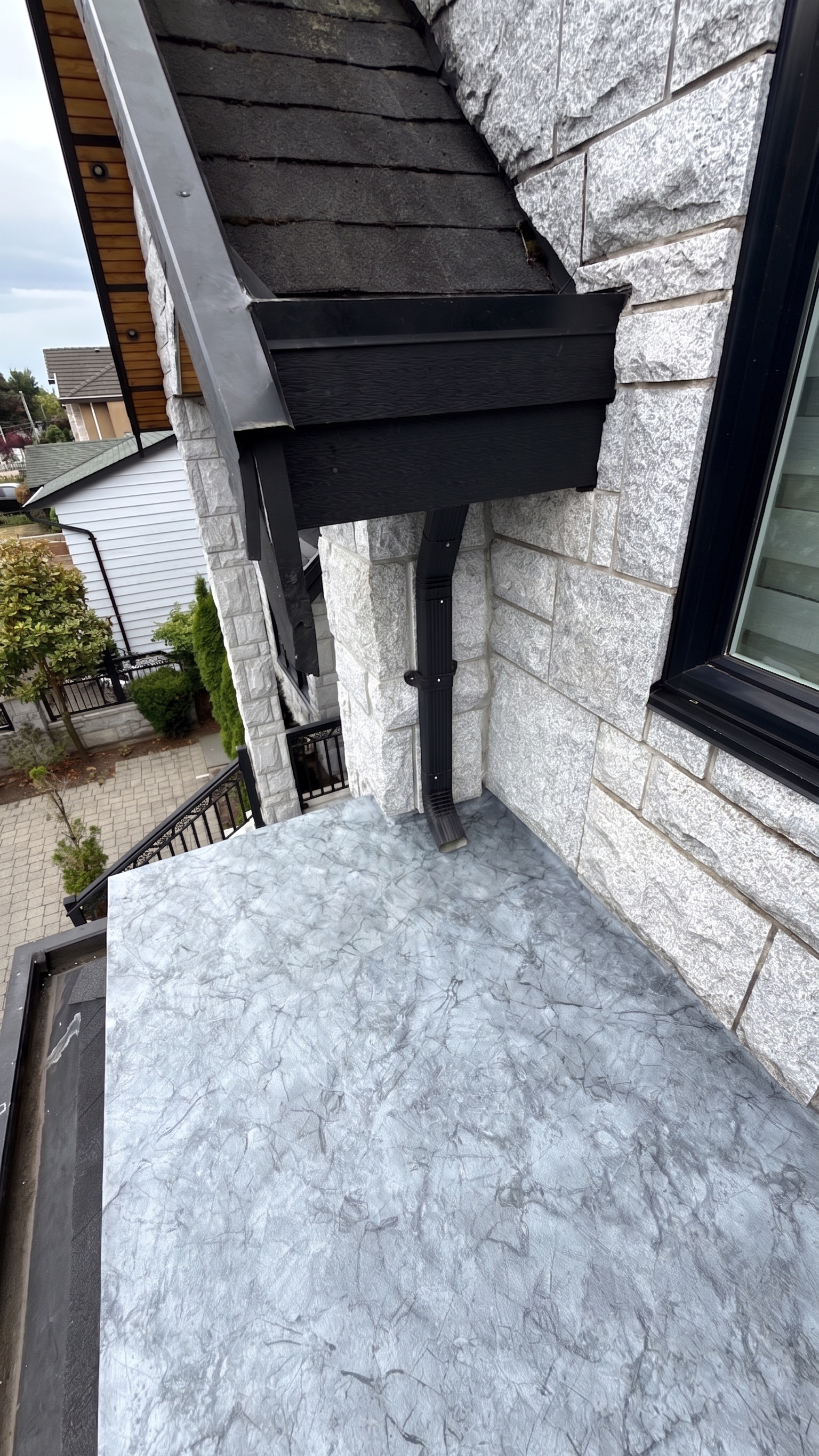 Valordek Marble Grey vinyl decking membrane on a residential deck